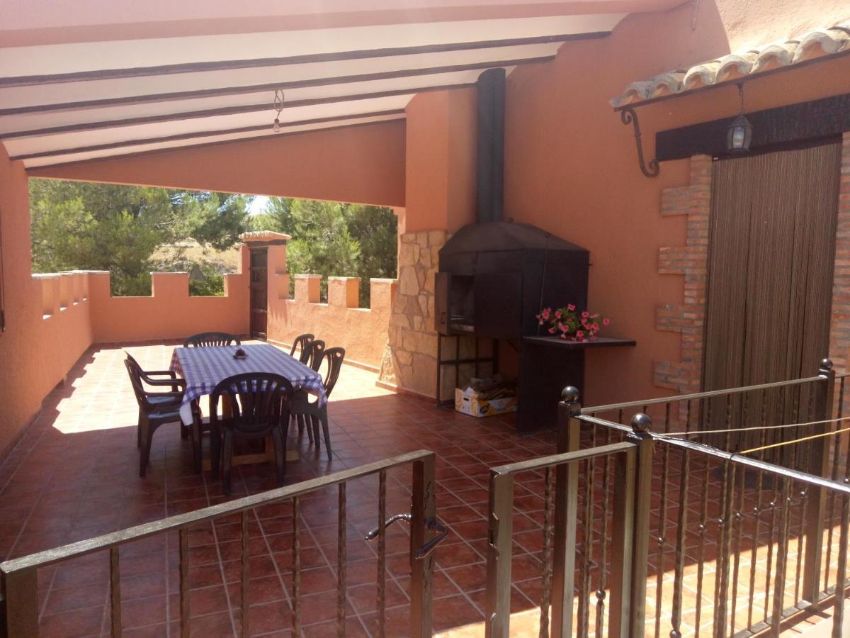 Apartamentos Turisticos La Fuensanta Cella Exterior foto